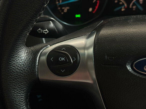 2012 Ford Focus III, белый - вид 11