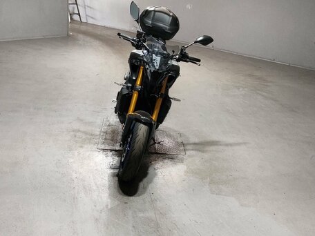2024 Yamaha MT-09 (FZ-09), серый, 1280000 рублей, вид 5