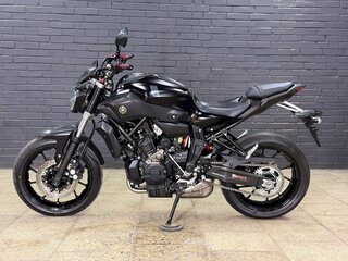 2017 Yamaha MT-07 (FZ-07), чёрный, 745000 рублей, вид 4