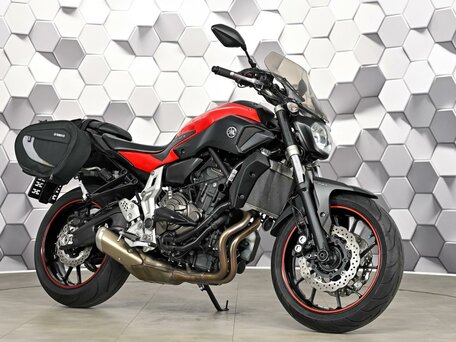 2014 Yamaha MT-07 (FZ-07), красный, 697000 рублей, вид 1