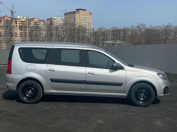 2026 Lada (ВАЗ) Largus I Рестайлинг, серебристый - вид 1
