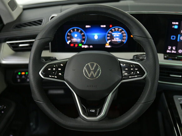 2025 Volkswagen Tavendor I, чёрный - вид 13