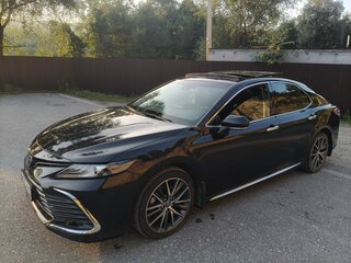 2023 Toyota Camry VIII (XV70) Рестайлинг, чёрный, 2825000 рублей, вид 2