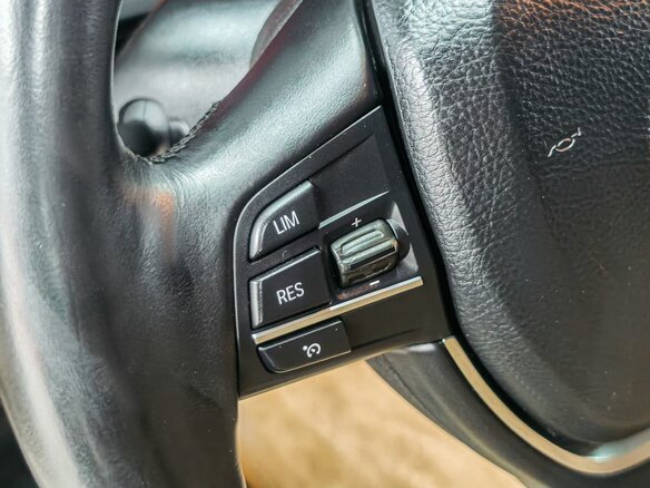 2014 BMW 7 серии Long 740Li xDrive V (F01/F02/F04) Рестайлинг, серый, 2999900 рублей - вид 17