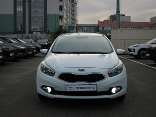 2014 Kia Ceed II, белый, 1130000 рублей, вид 3