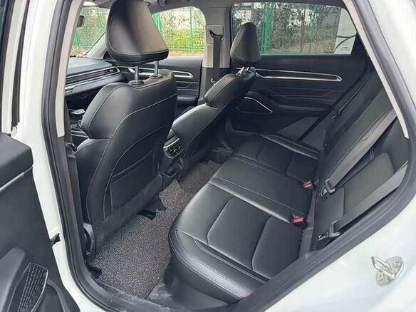 2022 Geely Emgrand II, белый - вид 13