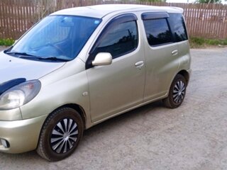 2002 Toyota FunCargo, серый, 375000 рублей, вид 2