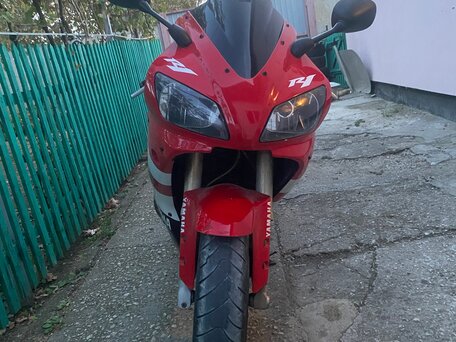 2001 Yamaha YZF-R1, красный, 200000 рублей, вид 3