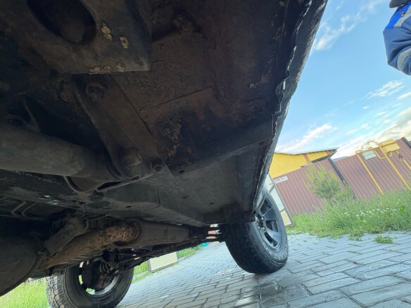1997 Lada (ВАЗ) 2121 (4x4) I Рестайлинг, белый, 280000 рублей - вид 6