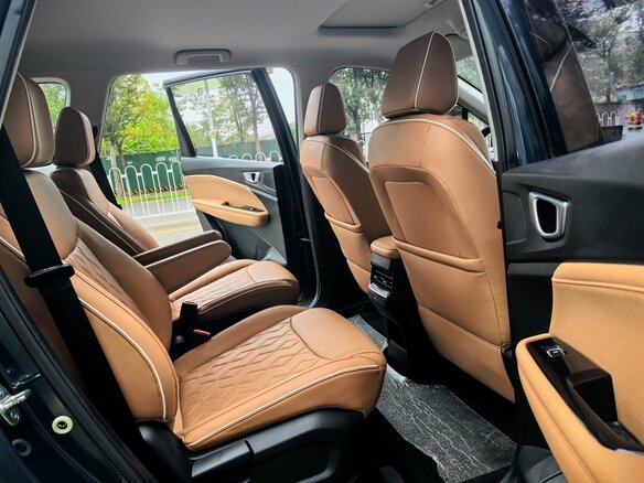 2022 Wuling Jiachen, синий - вид 9