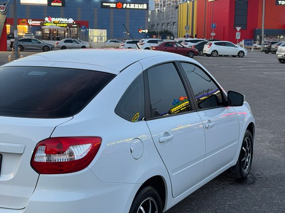 2023 Lada (ВАЗ) Granta I Рестайлинг, белый, 720000 рублей - вид 8