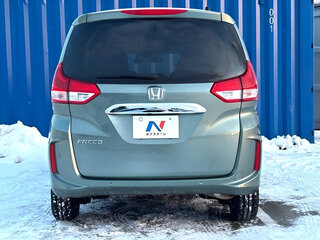 2023 Honda Freed II Рестайлинг, зелёный, 1490000 рублей, вид 5
