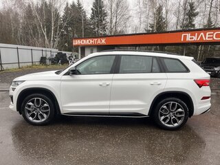 2022 Skoda Kodiaq I Рестайлинг, белый, 4099000 рублей, вид 4