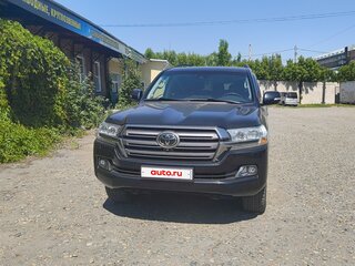 2016 Toyota Land Cruiser 200 Series Рестайлинг 2, чёрный, 6700000 рублей, вид 1