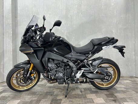 2023 Yamaha MT-09 Tracer (FJ-09), чёрный, 1310000 рублей, вид 2