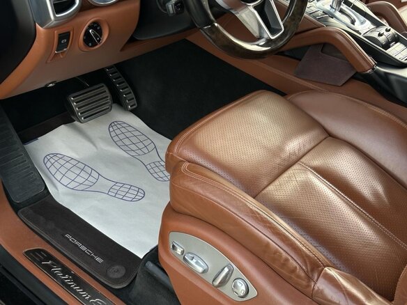 2017 Porsche Cayenne Diesel II Рестайлинг (958), чёрный, 5345000 рублей - вид 13