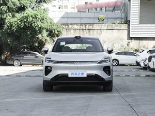 2026 Changan Qiyuan Q06, серебристый, 5350226 рублей, вид 2