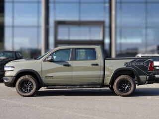 2026 Ram 1500 Crew Cab V Рестайлинг, зелёный, 10490000 рублей, вид 4