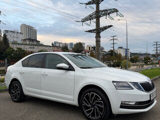 2018 Skoda Octavia III (A7) Рестайлинг, белый, 1500000 рублей, вид 5