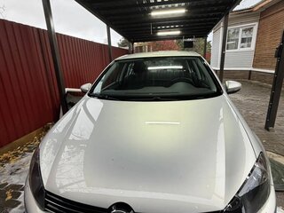 2011 Volkswagen Golf VI, серебристый, 900000 рублей, вид 2