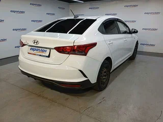 2021 Hyundai Solaris II Рестайлинг, белый, 1073073 рублей, вид 3