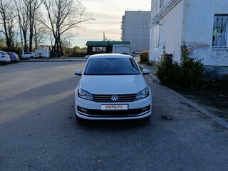 2015 Volkswagen Polo V Рестайлинг, белый, 1450000 рублей, вид 1