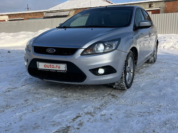 2010 Ford Focus II Рестайлинг, серебристый, 560000 рублей