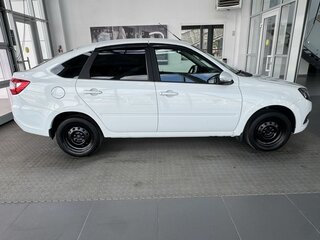 2023 Lada (ВАЗ) Granta I Рестайлинг, белый, 748000 рублей, вид 4
