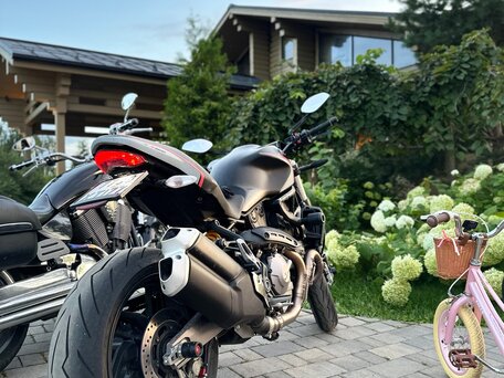 2020 Ducati Monster 821, чёрный, 900000 рублей, вид 4