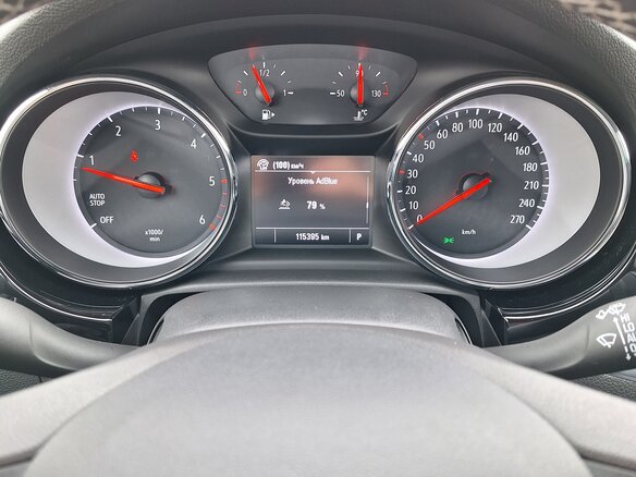 2019 Opel Astra K, серебристый, 1700000 рублей - вид 10
