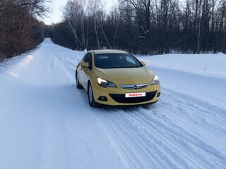 2014 Opel Astra GTC J Рестайлинг, жёлтый, 800000 рублей, вид 4