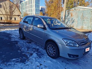 2007 Toyota Corolla IX (E120, E130) Рестайлинг, серебристый, 550000 рублей, вид 2