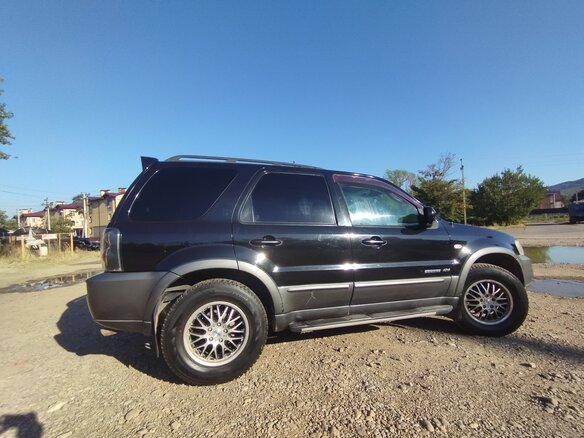2004 Ford Escape I Рестайлинг, чёрный, 800000 рублей - вид 1