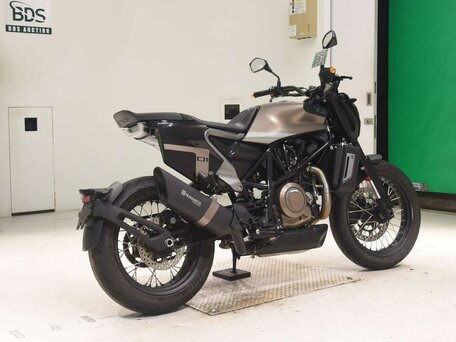 2019 Husqvarna Svartpilen 701, серый, 675000 рублей, вид 5