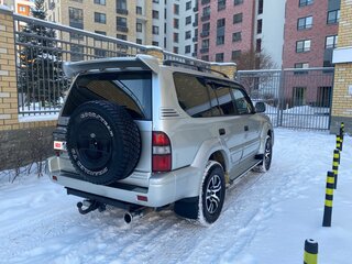 2001 Toyota Land Cruiser Prado 90 Series Рестайлинг, серебристый, 2000000 рублей, вид 4