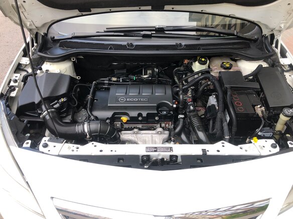 2011 Opel Astra J, белый, 725000 рублей - вид 7