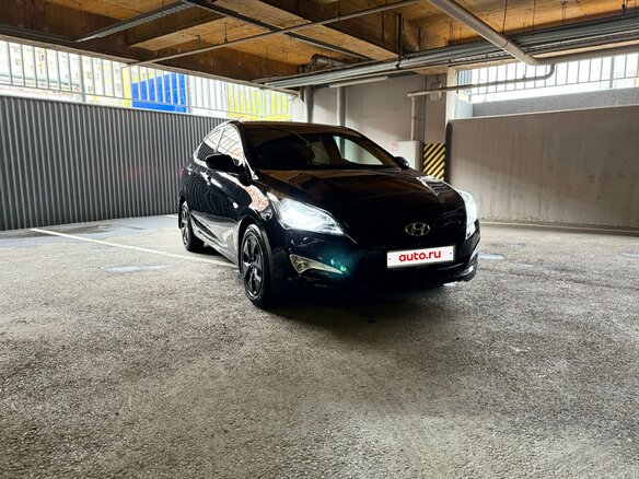 2015 Hyundai Solaris I Рестайлинг, чёрный, 1050000 рублей - вид 1