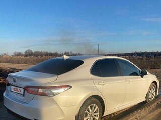2018 Toyota Camry VIII (XV70), белый, 2300000 рублей, вид 5