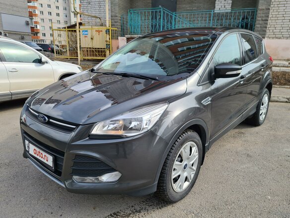2016 Ford Kuga II, серый
