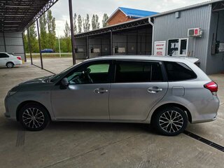 2018 Toyota Corolla Fielder XI (E160, E170) Рестайлинг 2, серебристый, 1300000 рублей, вид 1