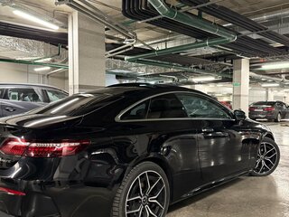 2021 Mercedes-Benz E-Класс 200 V (W213, S213, C238) Рестайлинг, чёрный, 6100000 рублей, вид 3