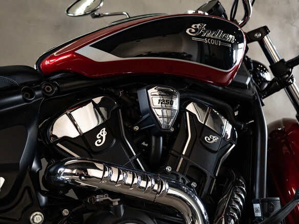 2024 Indian Scout, красный, 1750000 рублей - вид 3