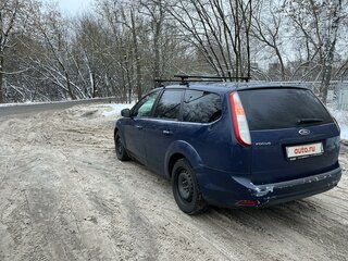 2010 Ford Focus II Рестайлинг, синий, 400000 рублей, вид 4