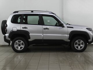 2025 Lada (ВАЗ) Niva Travel I, серебристый, 1370000 рублей, вид 5