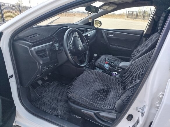 2014 Toyota Corolla XI (E160, E170, E180), белый, 950000 рублей - вид 5