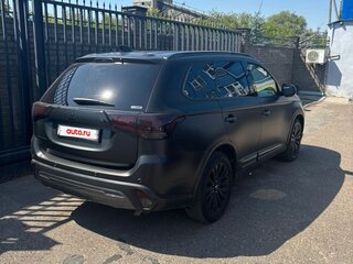 2021 Mitsubishi Outlander III Рестайлинг 3, чёрный, 2800000 рублей, вид 4