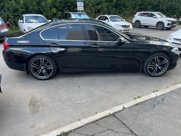 2012 BMW 5 серии 520i VI (F10/F11/F07), чёрный, 1700000 рублей - вид 1
