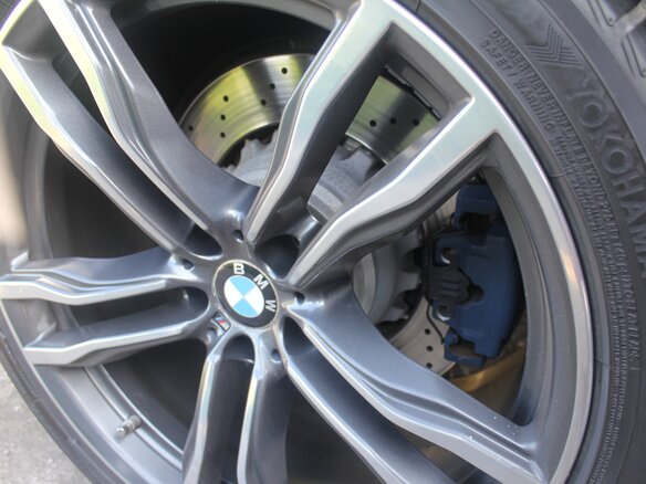 2015 BMW X6 M II (F86), голубой, 5000000 рублей - вид 37