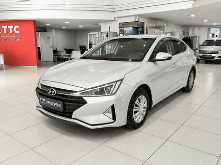 Hyundai Elantra VI (AD)