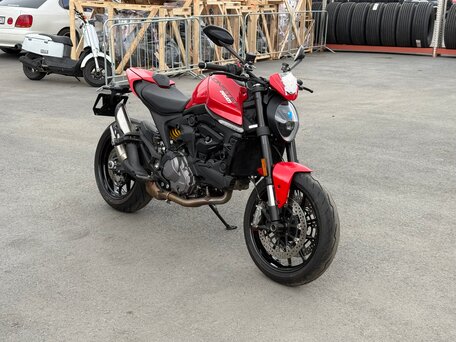 2021 Ducati Monster 937, красный, 970000 рублей, вид 1